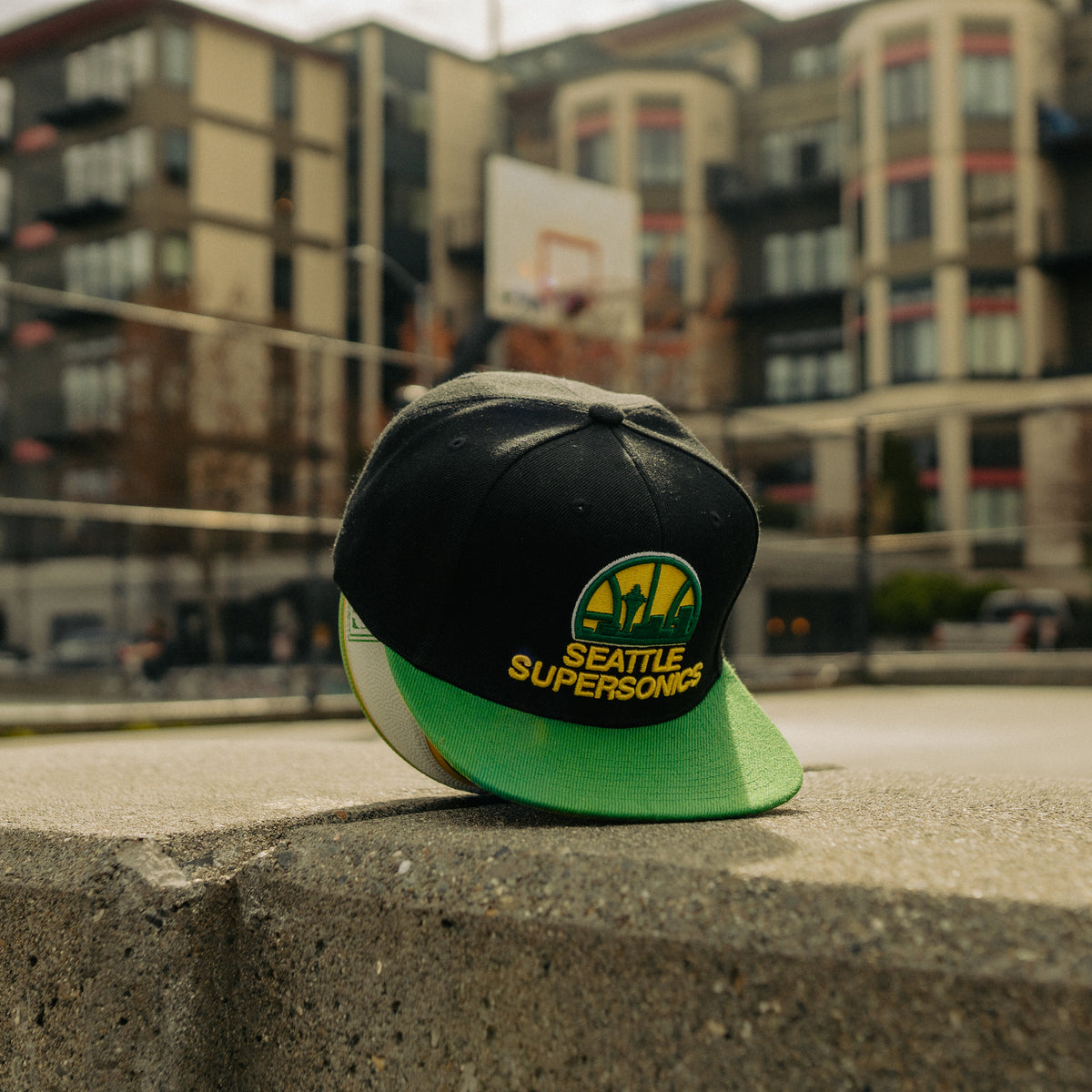 Mitchell & Ness Seattle Supersonics Champions Trucker Hat in Black for Men