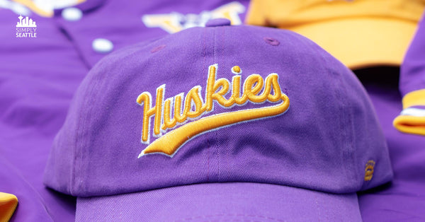 Huskies Headwear - FlexFits