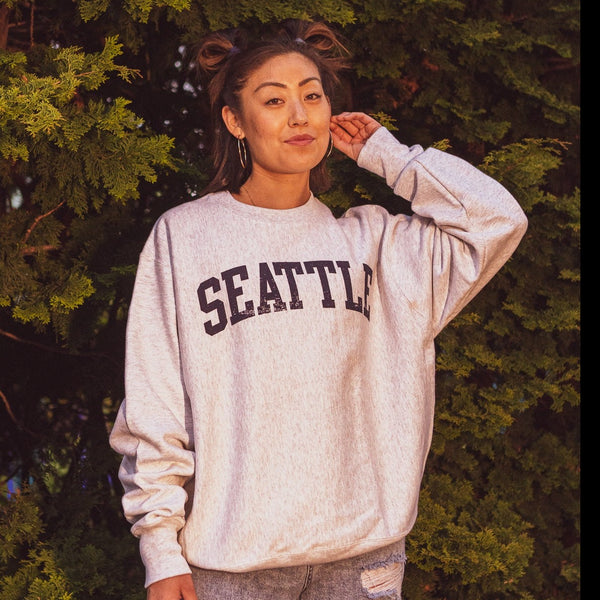 Seattle Seattle Weave Grey Crewneck Simply Champion Silver – Reverse